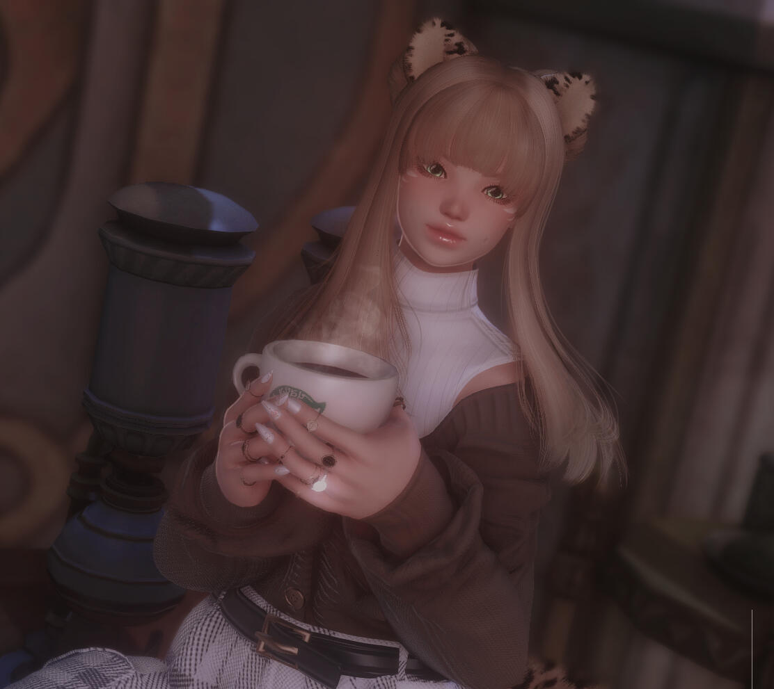 Boa drinking Sharlayan coffee.